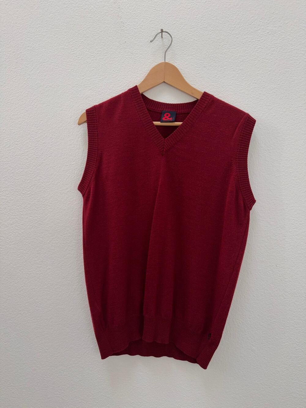 Vintage Dolce & Gabbana Red Wool V-Neck Sweater Vest - IT 48 (Men's M / US 38)